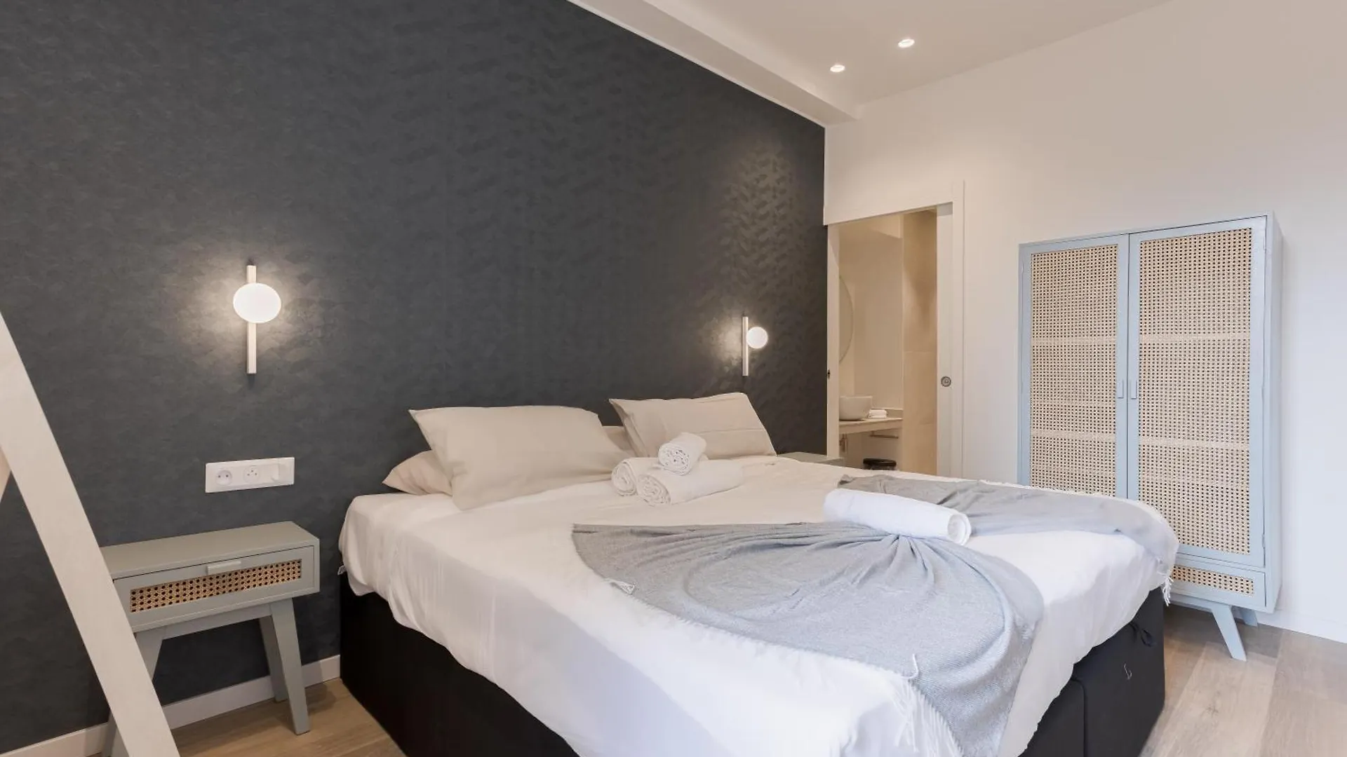 14 Vagliano - Palais, Plage, Clim, Hyper-Centre Cannes 0*,